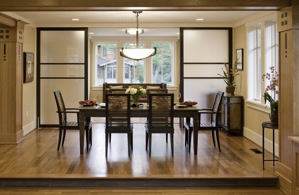 Contemporary dining room space glass screens 