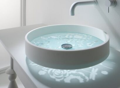 Glass-vessel-sinks-minimalist-bathroom-design