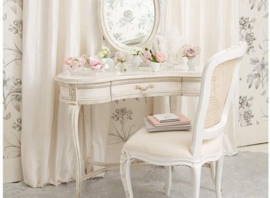 Vanity-table-white-color-mirror-white-stool-curtains