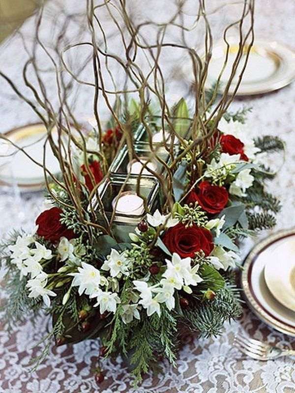 fabulous-Christmas-centerpieces-christmas-table-decorating-ideas-flowers-candles-fir-twigs