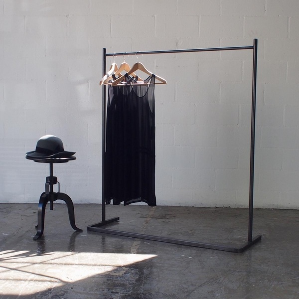 simple design standing clothes rack