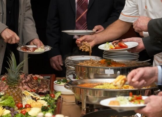 how-to-set-a-buffet-table-tips-rules-decorating-ideas