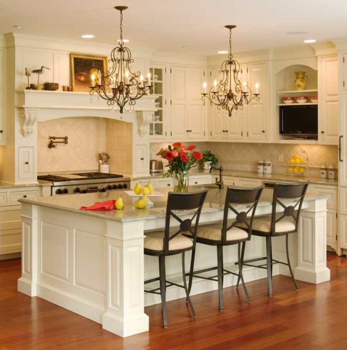 Kitchen island with seating – practical and functional ideas