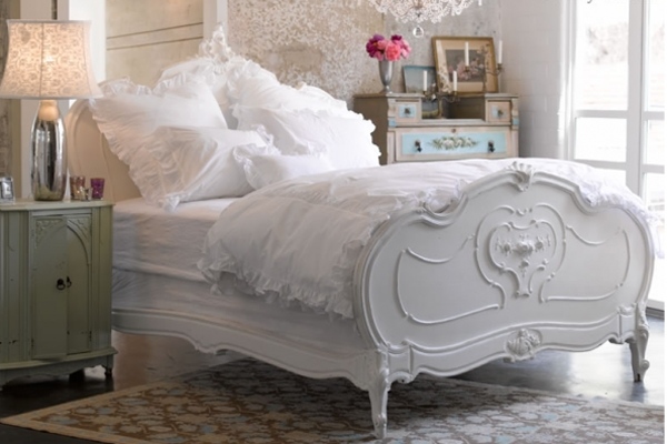 lovely bedroom interior design with luxury white bedding set