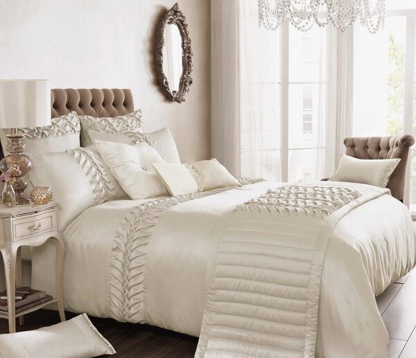 luxury-white-bedding-luxury-bedding-design-dream-bedroom-interior-design
