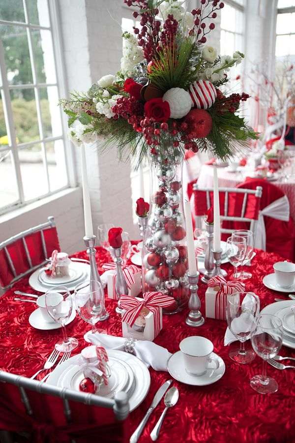 spectacular Christmas centerpieces table decorating ideas evergreens cranberry ornaments
