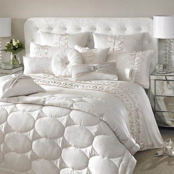 white luxury bedding set duvet cover set decorative shams