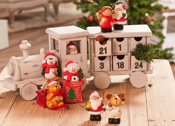wooden advent calendar train toy christmas decoration ideas