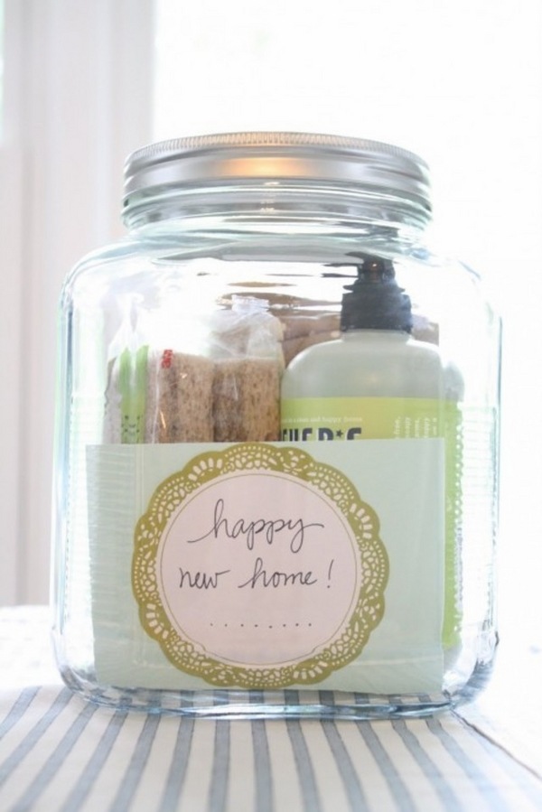 cheap-housewarming-gift-ideas-DIY-glass-jar