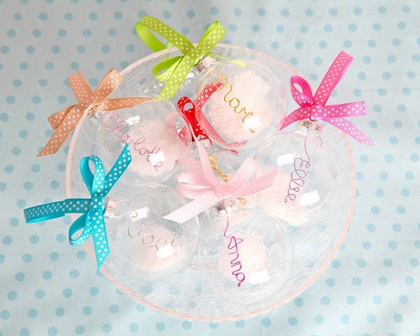 cute-personalized-christmas-bauble-colorful ribbons