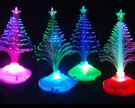 fibre-optic-christmas-trees-changing-colors 