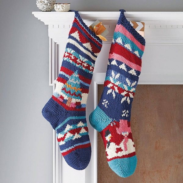 homemade-christmas-gifts-ideas-hand-knitted-christmas-stockings