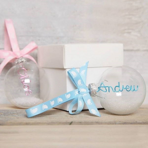 how to make-personalized-new baby-christmas-baubles
