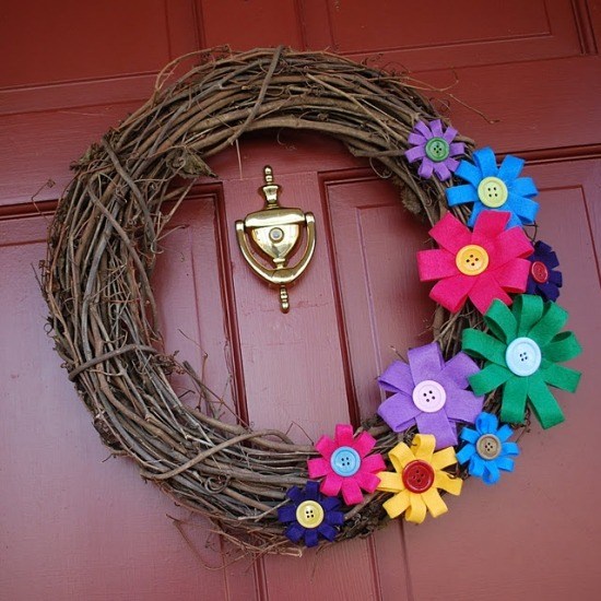 DIY Easter wreath ideas paper flowers twigs