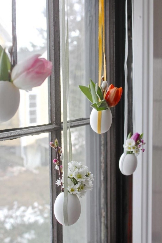 window decoration eggs flowers 