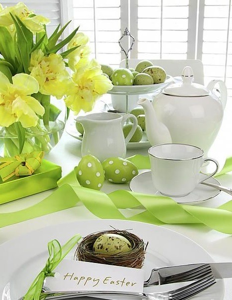 DIY easter decorations white green table decor