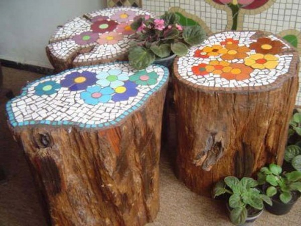 DIY garden stools tree trunks mosaic