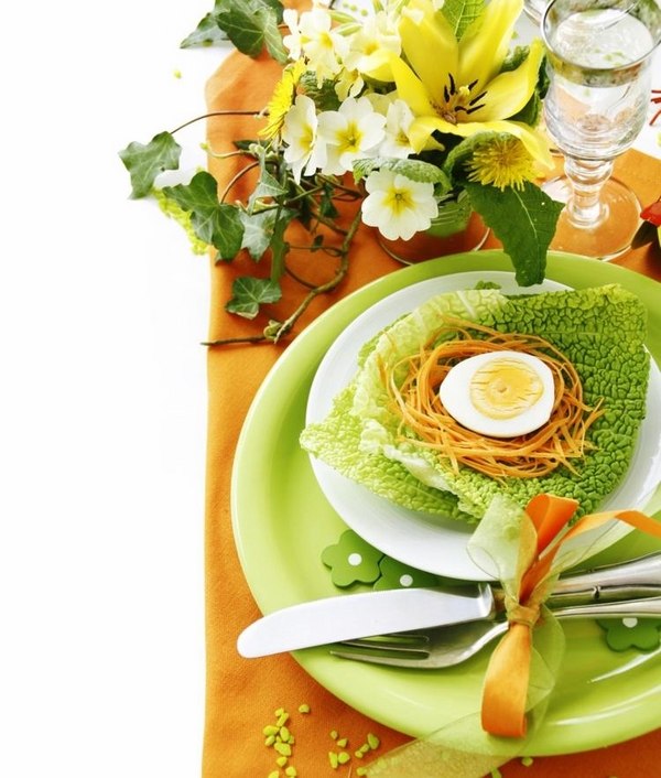 2015 table decorating ideas green orange cutlery band flowers