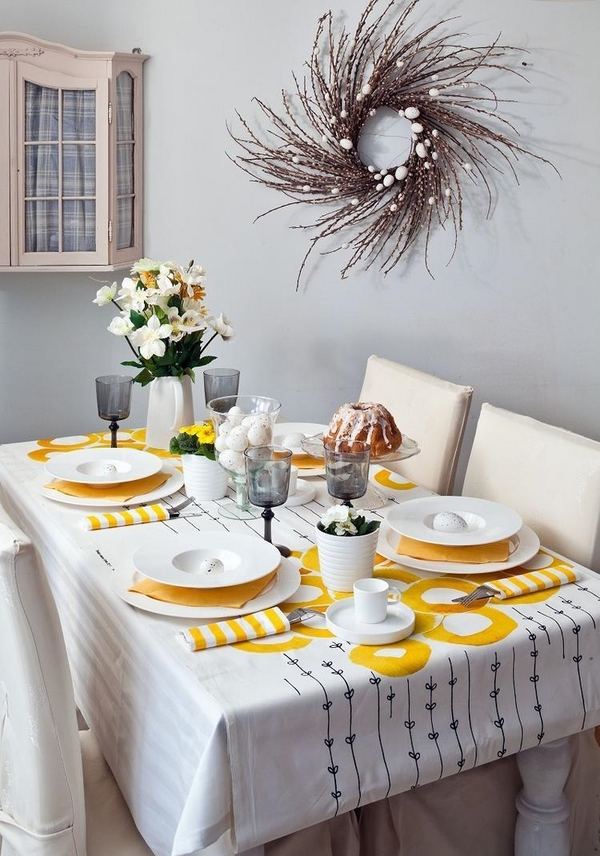 2015 table decoration ideas yellow white flower pots