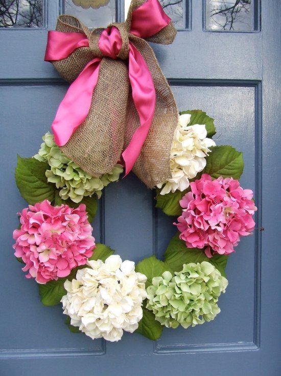 spring wreaths with flowers pink white green flower decorating ideas