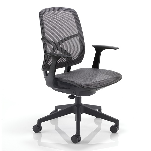 comfortable chair armrests high back