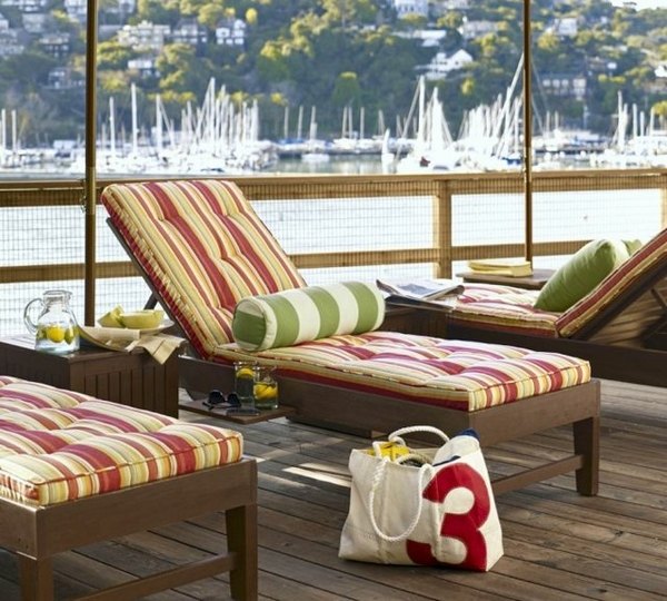 balcony furniture ideas modern lounge chair cushions