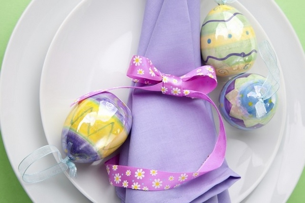 colorful egg decoration napkins Easter DIY ideas table setting