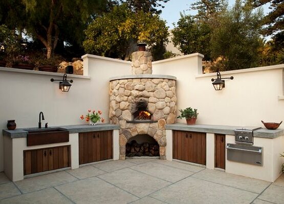 corner-pizza-oven-outdoor-kitchen-ideas