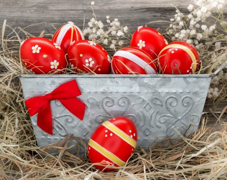 wallpapers red eggs rustic