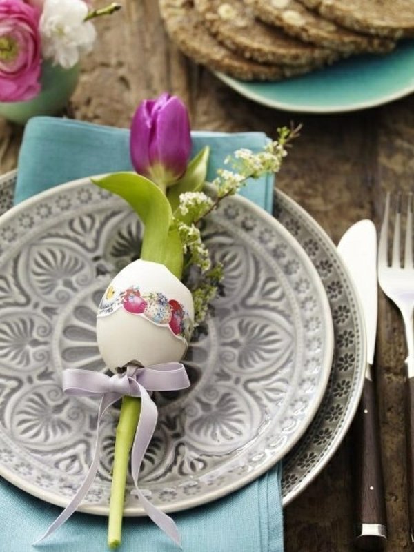 festive table decoration DIY easter crafts ideas blown eggs tulips