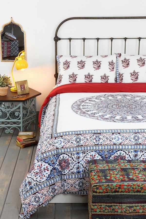 magical-thinking-bedding-blue-and-red-color-modern-bedroom-ideas