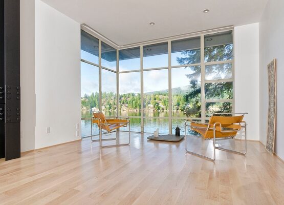 minimalist-interior-design-breuer-wassily-chairs
