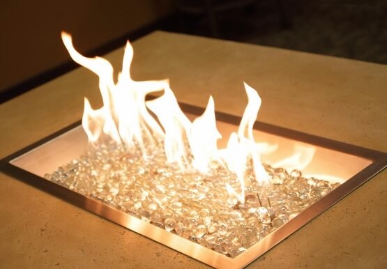 outdoor-fire-pit-propane-fire-table-design-ideas