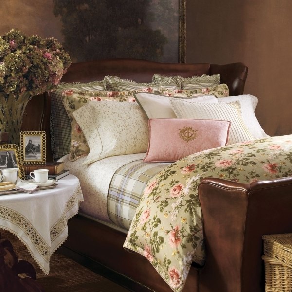romantic bedroom interior ralph lauren yorkshire rose