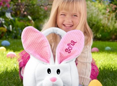 sweet-personalized-easter-baskets-for-children-bunny-Easter-gifts-ideas