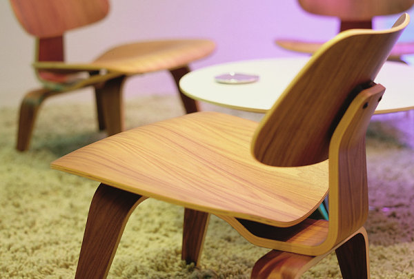 molded plywood chairs iconic furniture designs