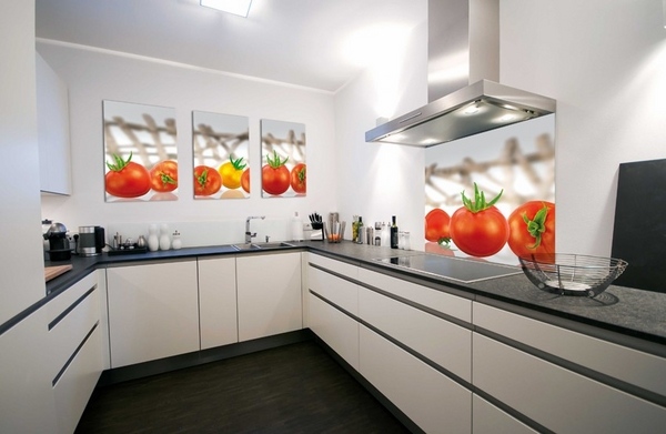 kitchen backsplash tomatoes motif white cabinets black countertops