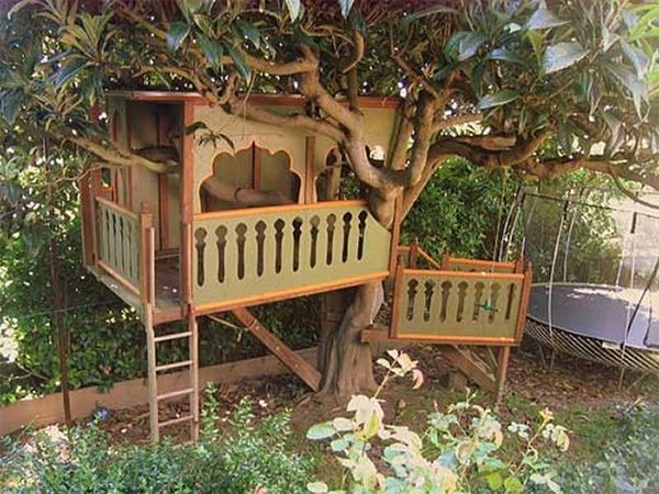 beautiful small tree with balcony kids playground ideas