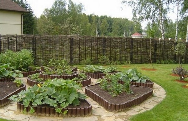 decorative vegetable bed circle shaped raised beds