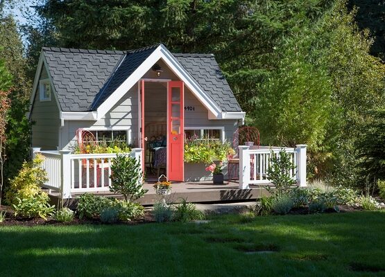 garden-playhouse-veranda-patio-deck-landscape-ideas