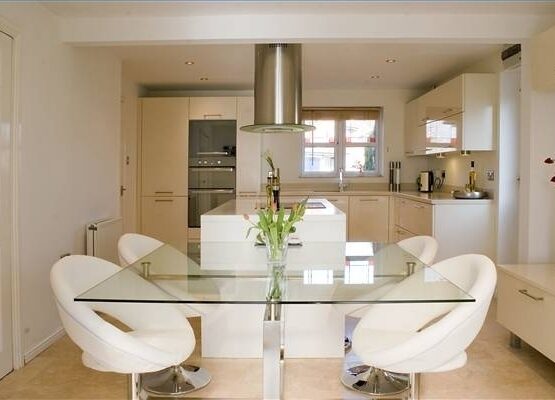 glass-table-contemporaray-kitchen-design-dining-furniture
