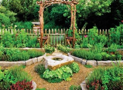 vegetables-herbs-garden-ideas-wooden-garden-fence-wooden-pergola