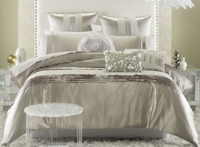 white-bedroom-design-luxury-bedding-set-white-chandelier