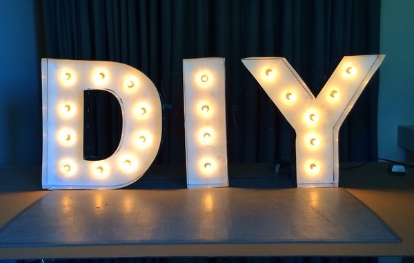 DIY-marquee-letters-ideas party-decoration-ideas-fun-crafts