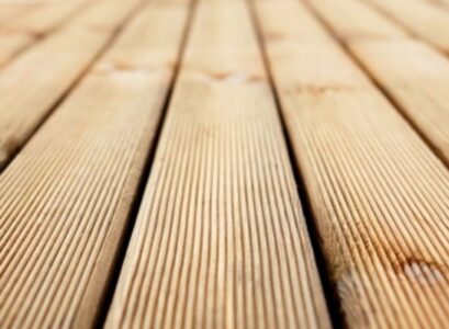 Plastic-vs-Composite-decking-review-pros-cons