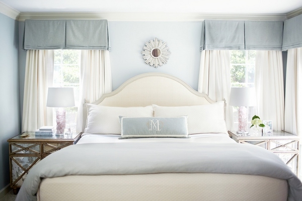 bedroom design white blue colors white curtains blue valances