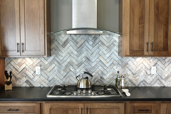 contemporary-kitchen-backsplash-ideas-herringbone-backsplash-wood cabinets