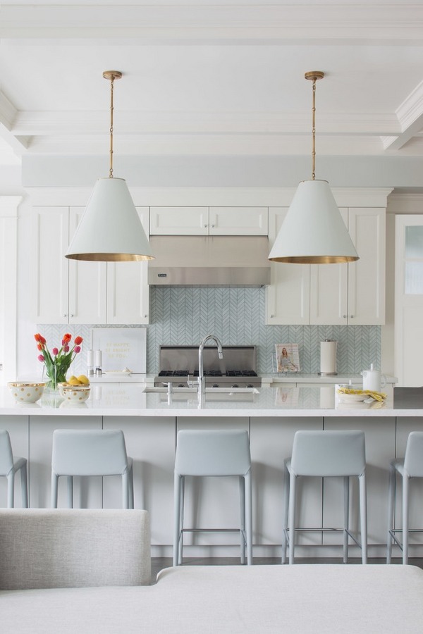 contemporary-kitchen-ideas-white-kitchens-herringbone-backsplash-pendant-lamps