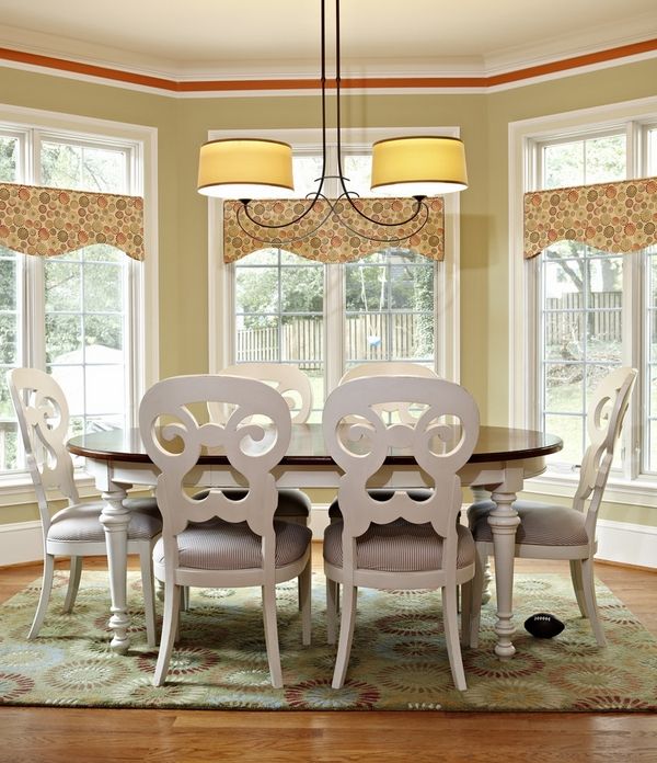 dining room decorating ideas chandelier-window-valances-colorful accent
