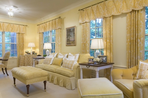 living-room-interior-soft-colors-window-drapes-valance-ideas